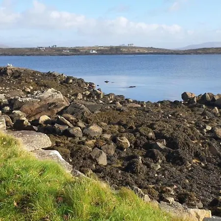 West Haven Roundstone